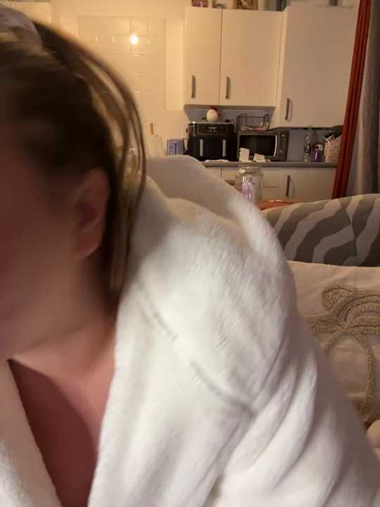 Poppyshaw_ Stripchat recording – Oct 29, 2026