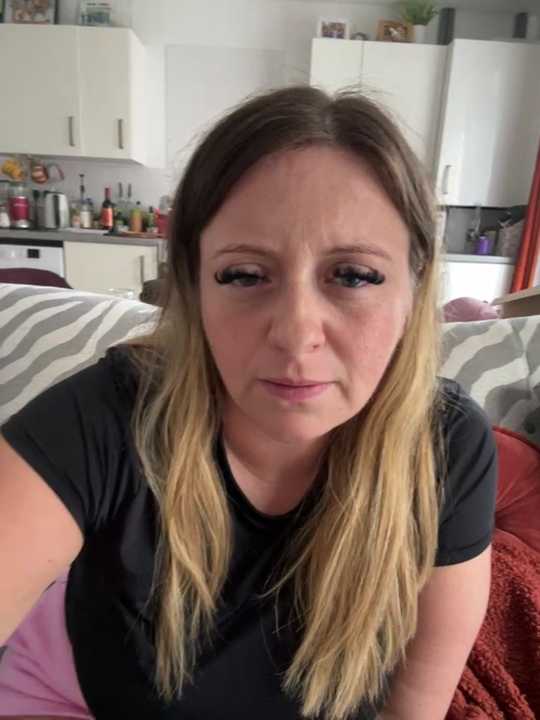 Poppyshaw_ Stripchat recording – Oct 14, 2026
