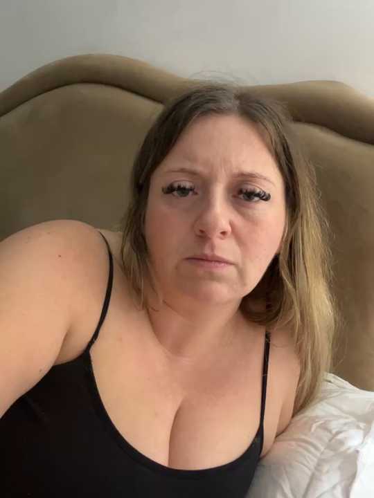 Poppyshaw_ Stripchat recording – Oct 26, 2026