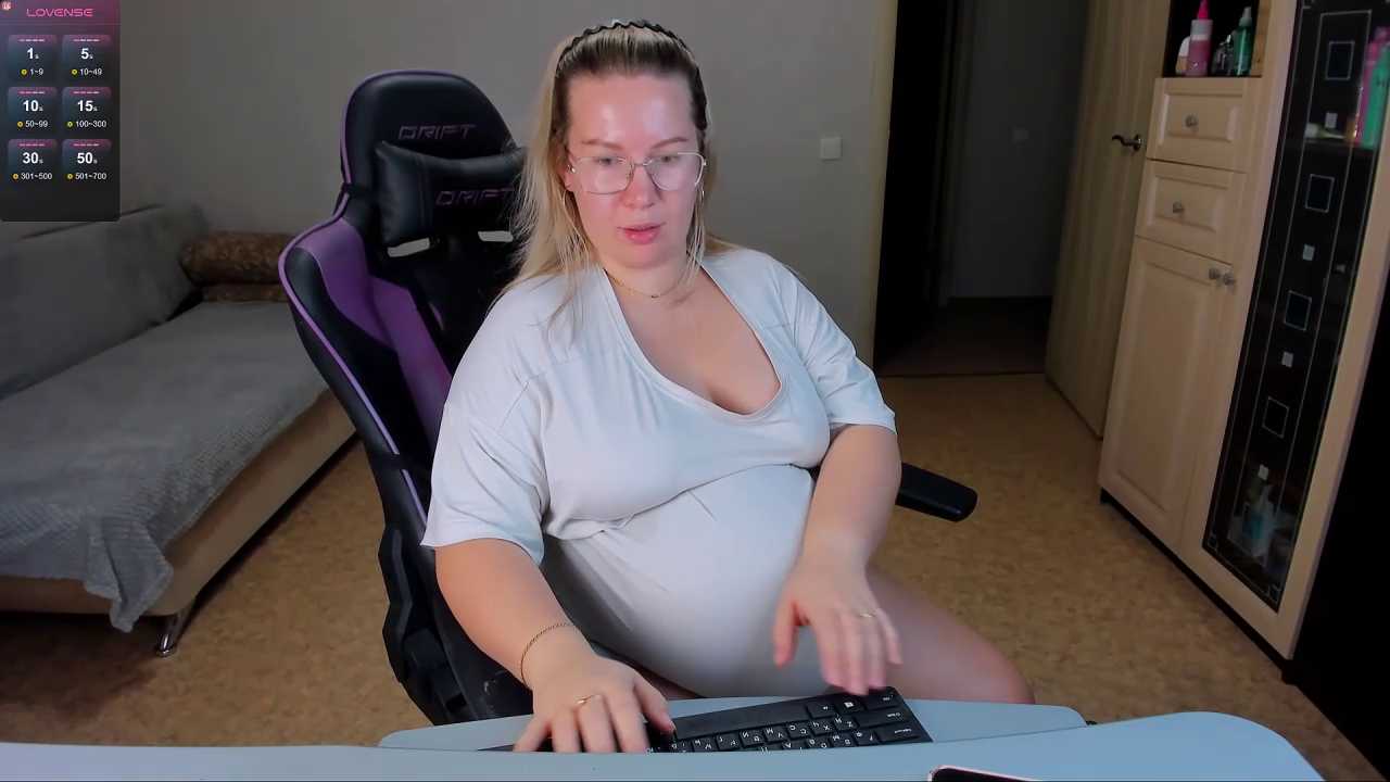 Pregnantariana Stripchat recording – Oct 25, 2026
