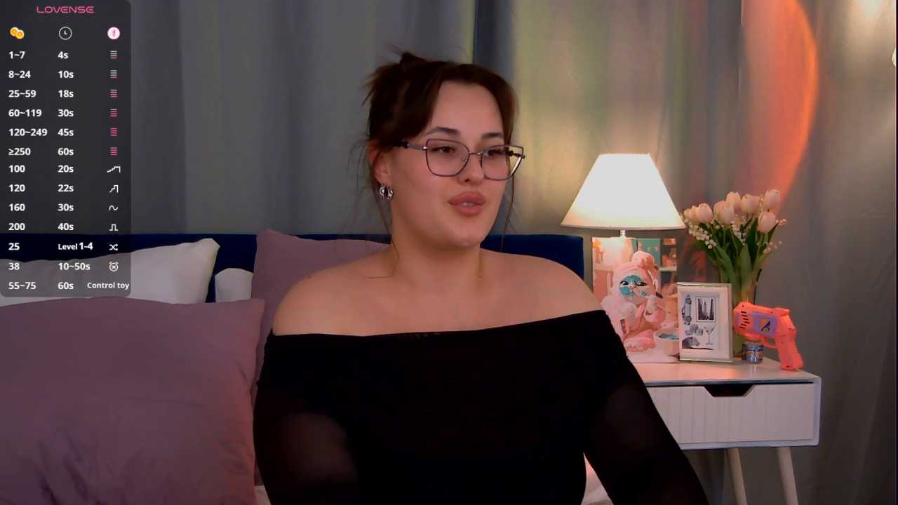 Queen_Monica_ cam recording
