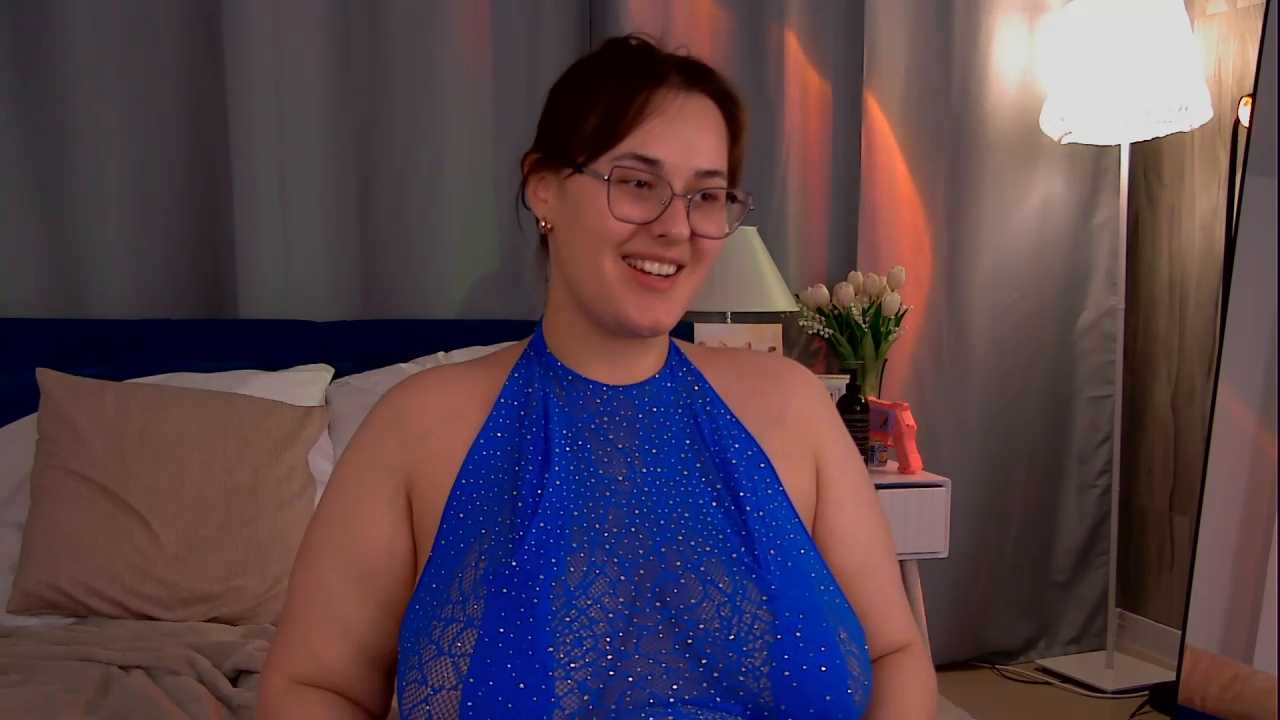 Queen_Monica_ cam recording