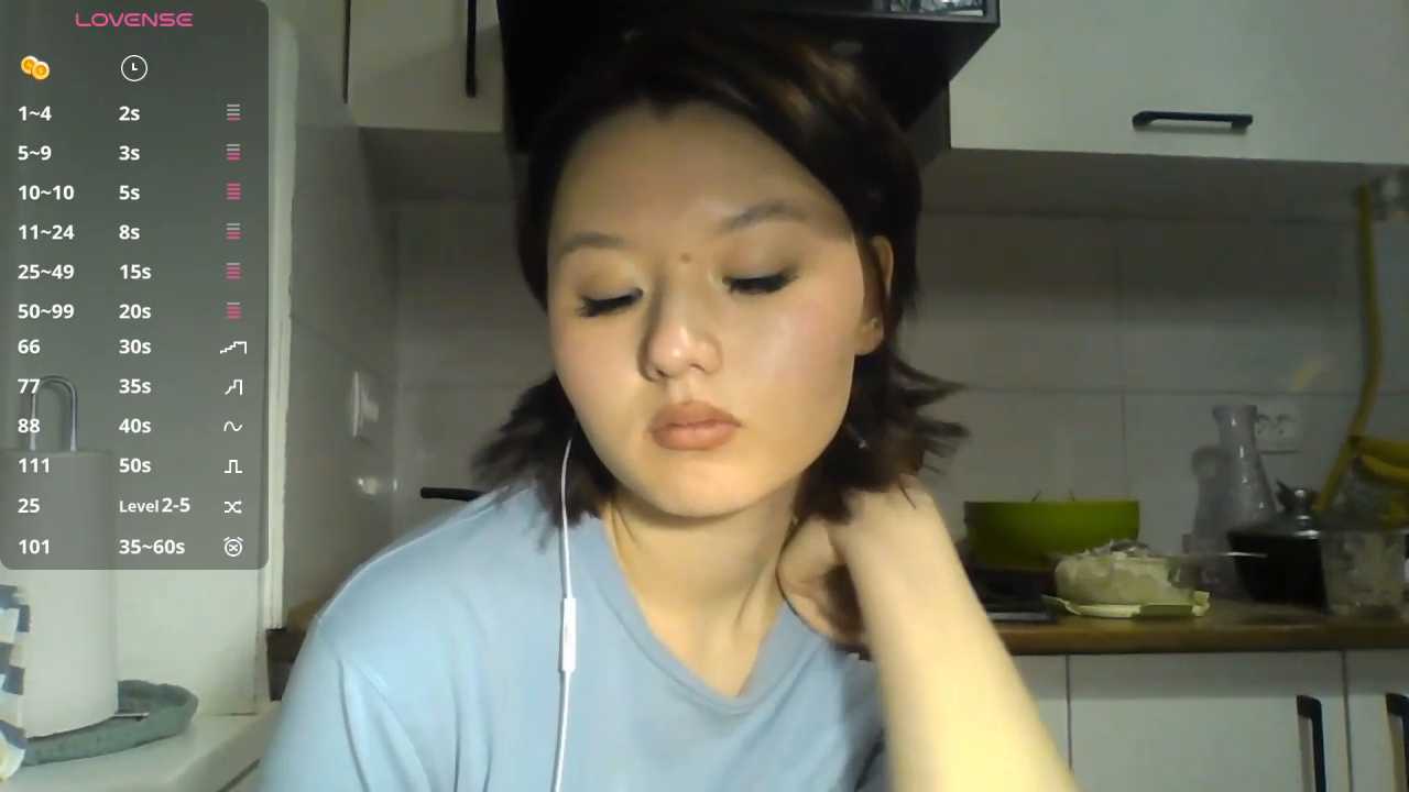 QuyenLuellen cam recording