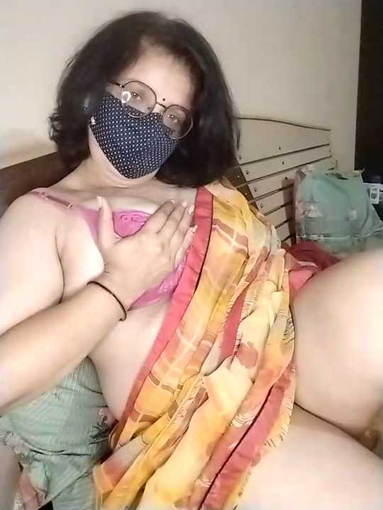 RICHA_BHABHI23