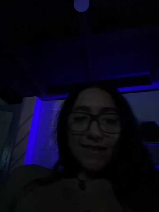 Ravelyn__