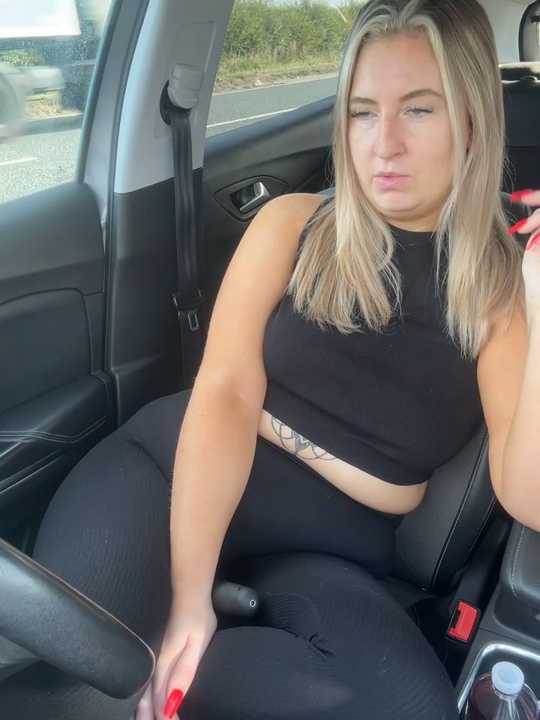 RebeccaSquirtsXXX cam recording