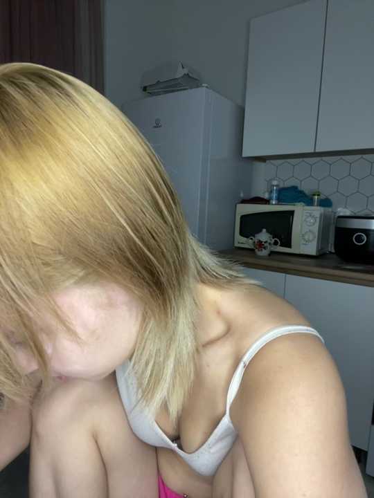 Riley_flower_ cam recording