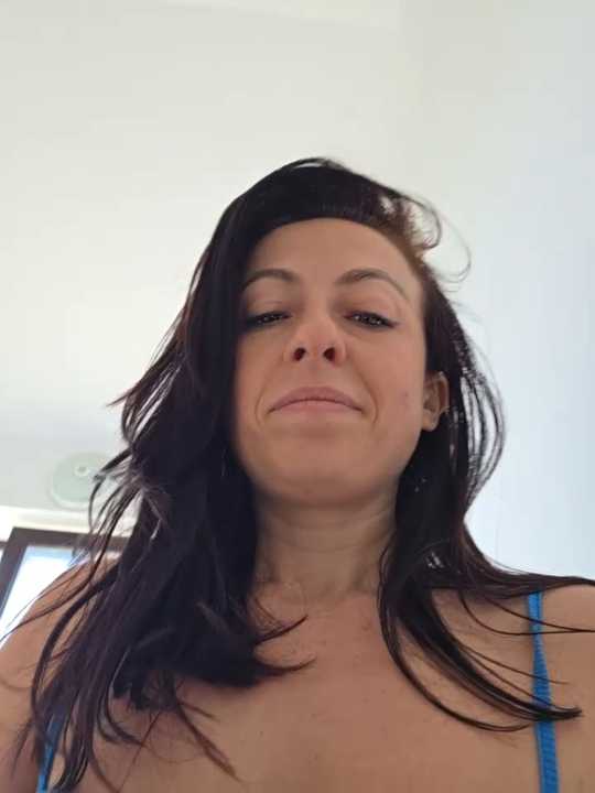 Risky_woman cam recording