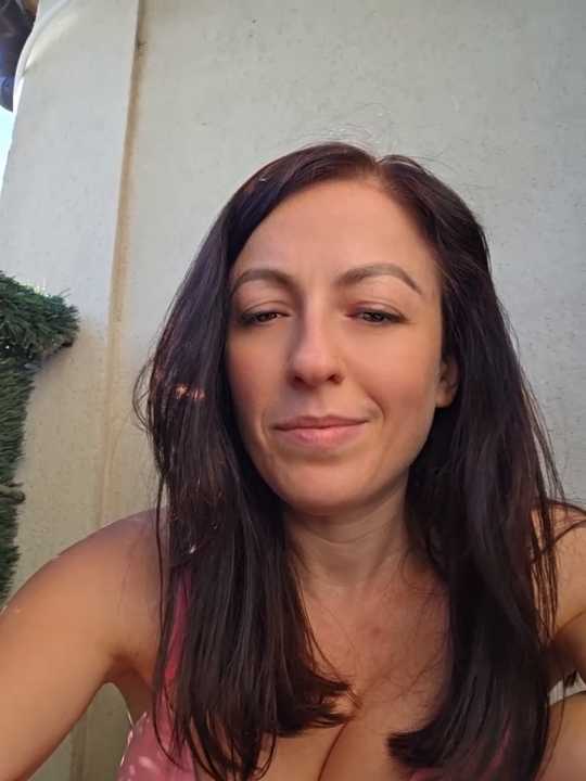 Risky_woman cam recording