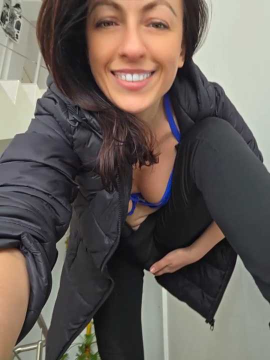 Risky_woman cam recording