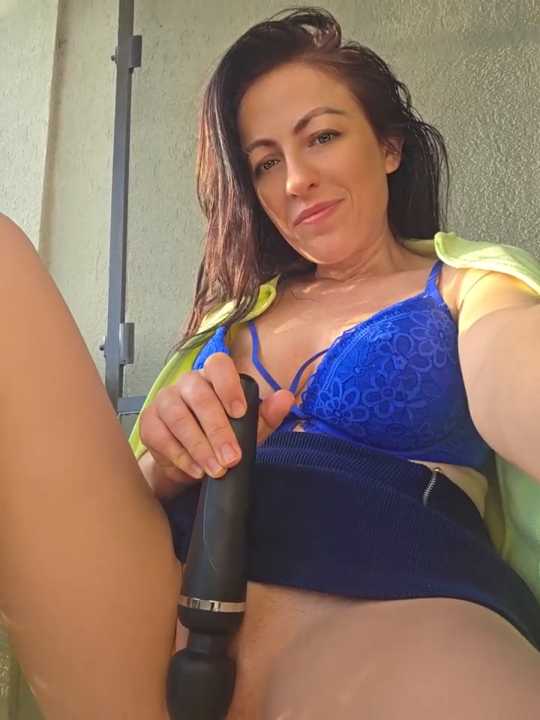 Risky_woman cam recording