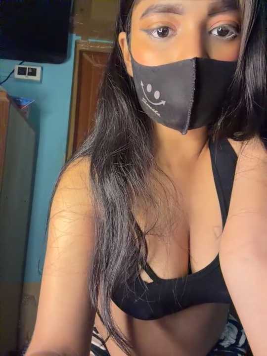 Riya_35_sexy Stripchat recording – Oct 14, 2026