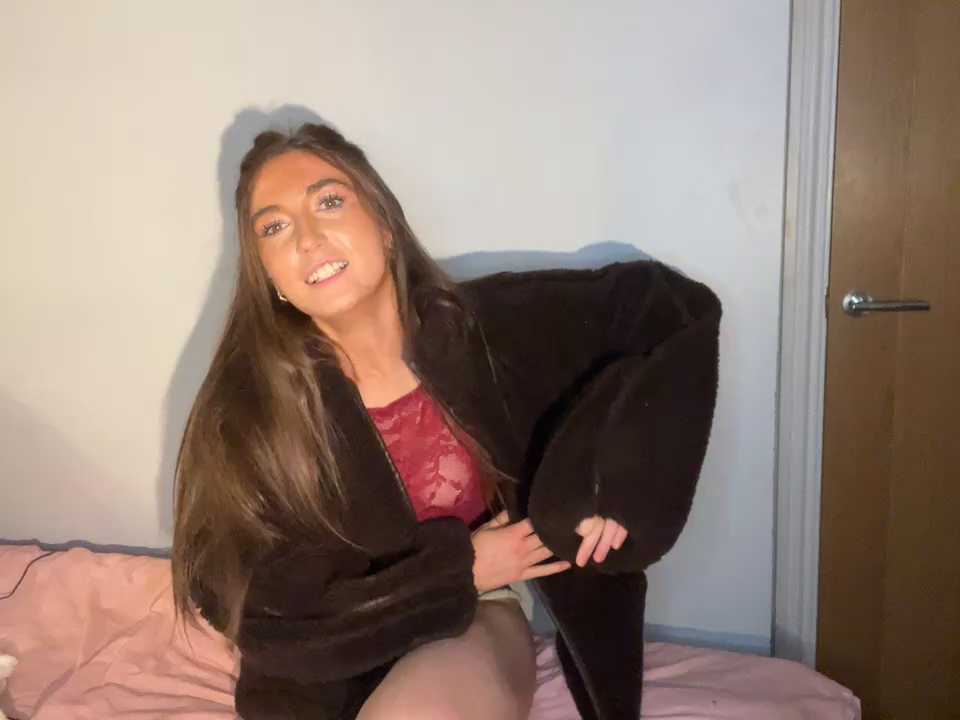RosieLiorai Stripchat recording – Oct 19, 2026
