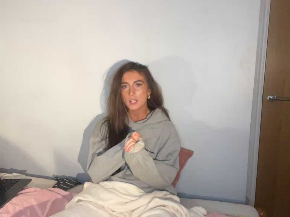 RosieLiorai Stripchat recording – Oct 18, 2026