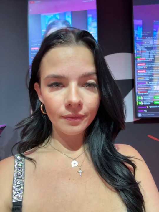 RoxiBlack Stripchat recording – Oct 25, 2026