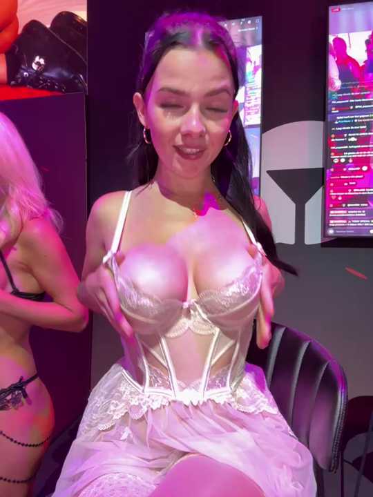 RoxiBlack Stripchat recording – Oct 24, 2026