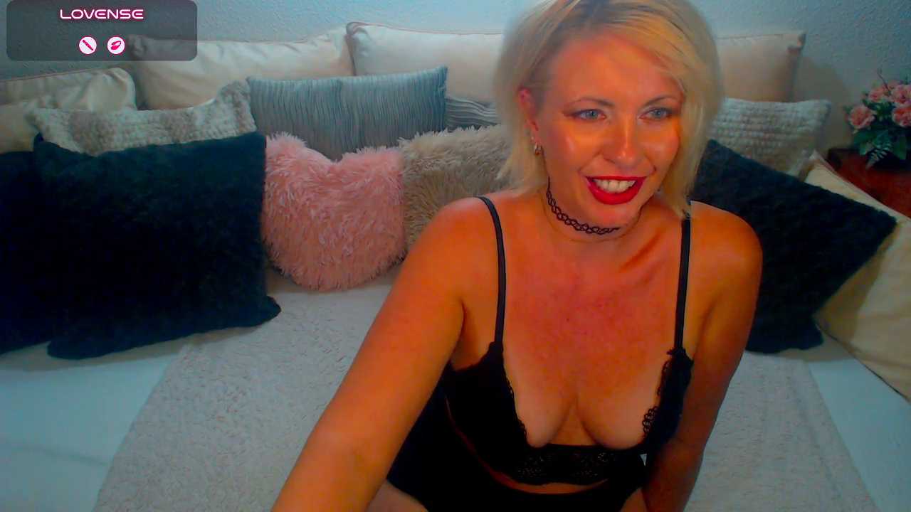 Royally_Alix Stripchat recording – Oct 24, 2026