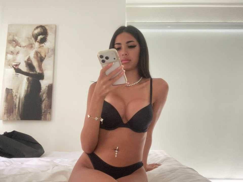 RubyEstelleX Stripchat recording – Oct 21, 2026