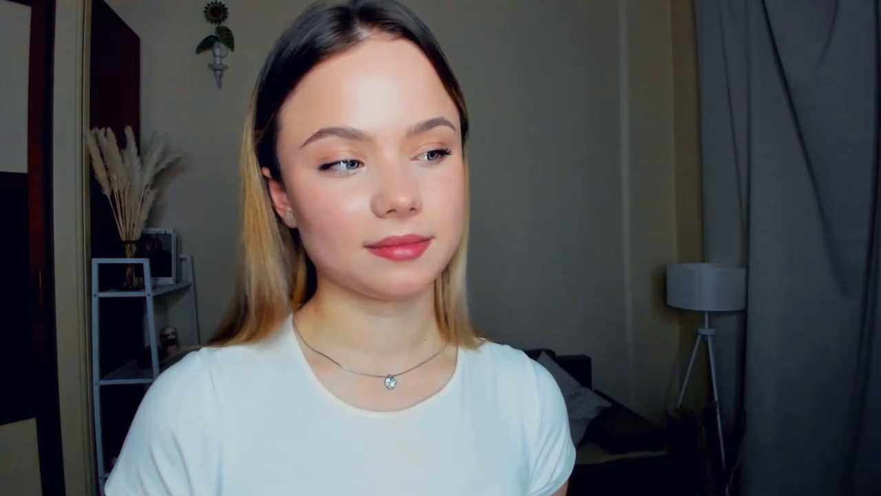 RuthieSaris cam recording