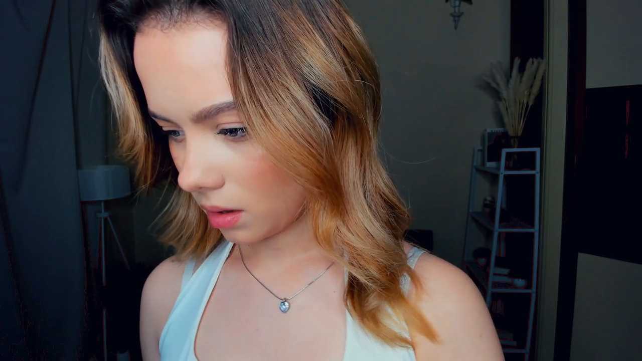 RuthieSaris cam recording