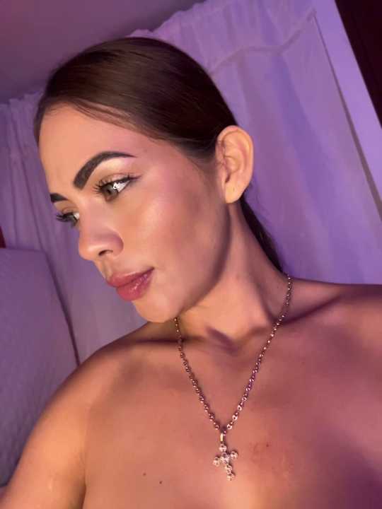 SAMANTA-VELEZ