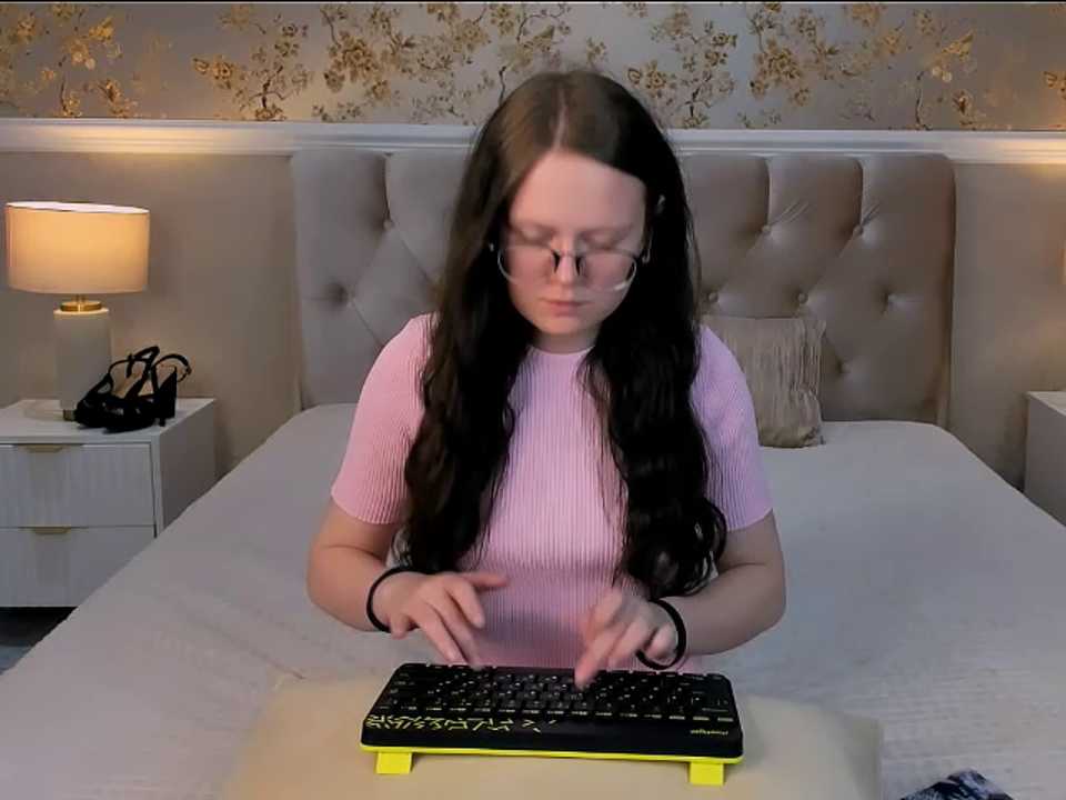 STELLA_BERTETTA Stripchat recording – Oct 15, 2026