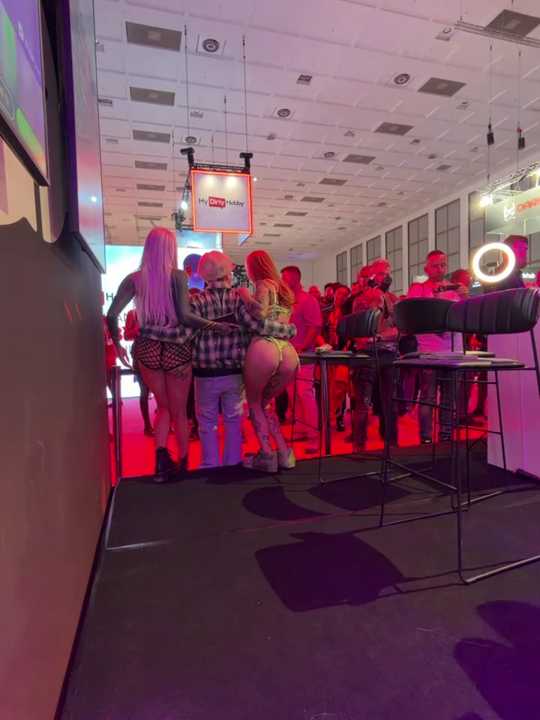 SallyDinosaur Stripchat recording – Oct 24, 2026