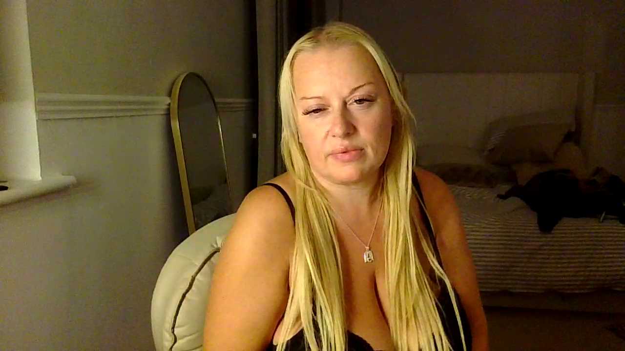 Seductive-SiennaX cam recording