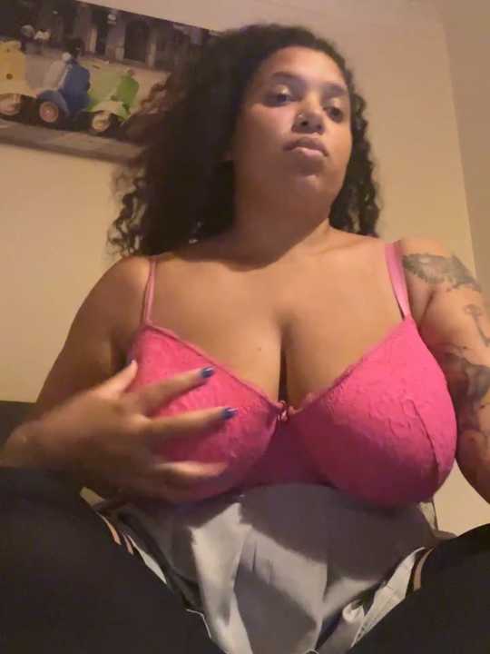 SelenaLovexo cam recording
