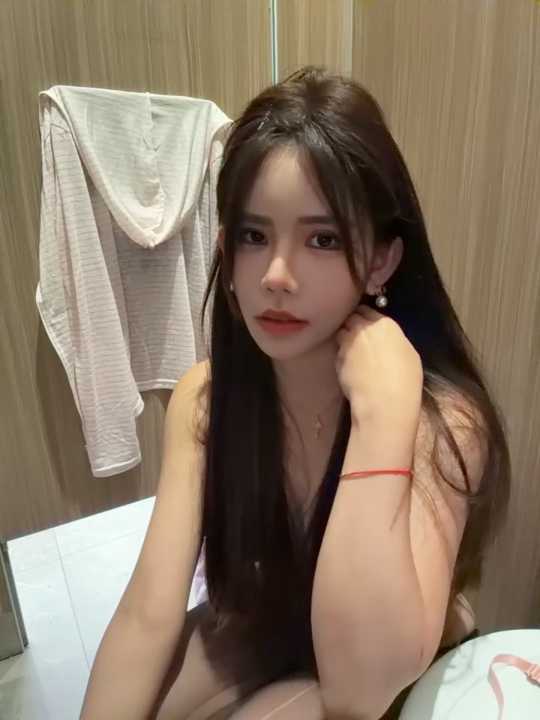 Selenaaaaa- Stripchat recording – Oct 30, 2026