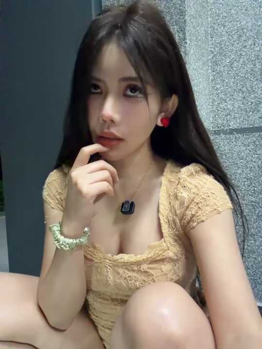 Selenaaaaa- cam recording