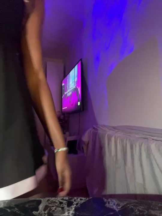 Sexy-Raven24 cam recording