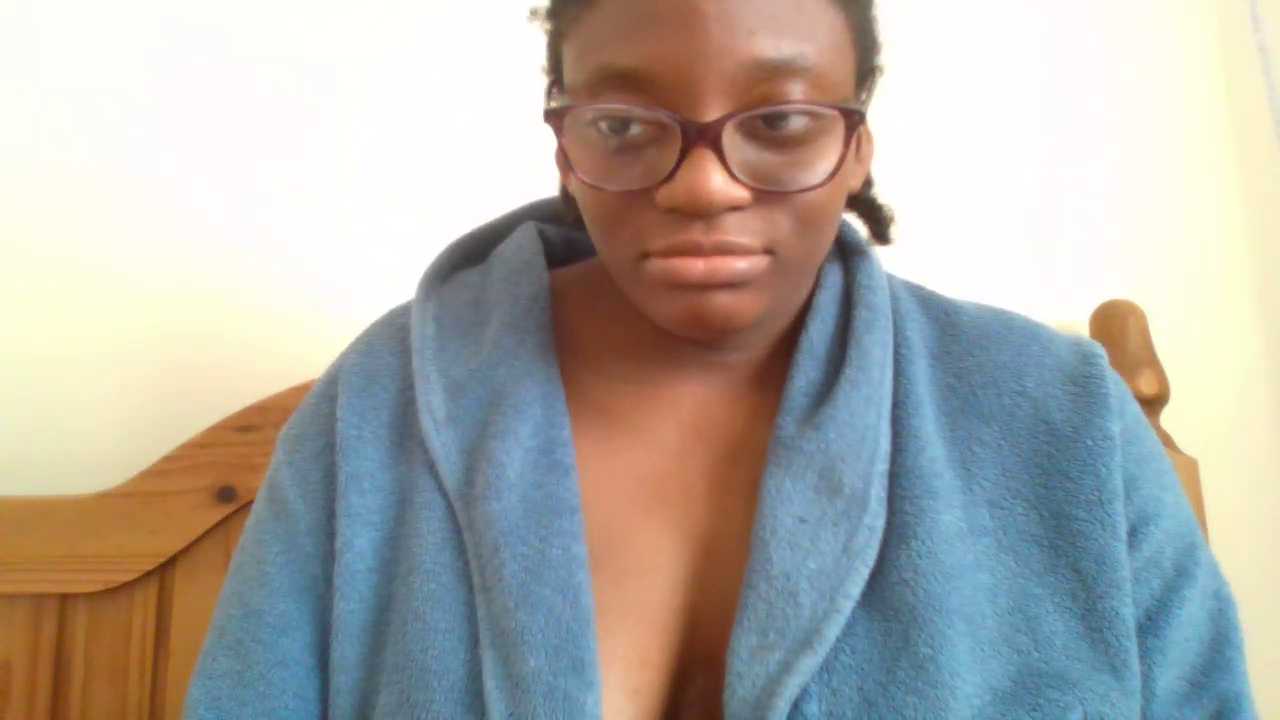 SexyGemBeauty Stripchat recording – Oct 18, 2026