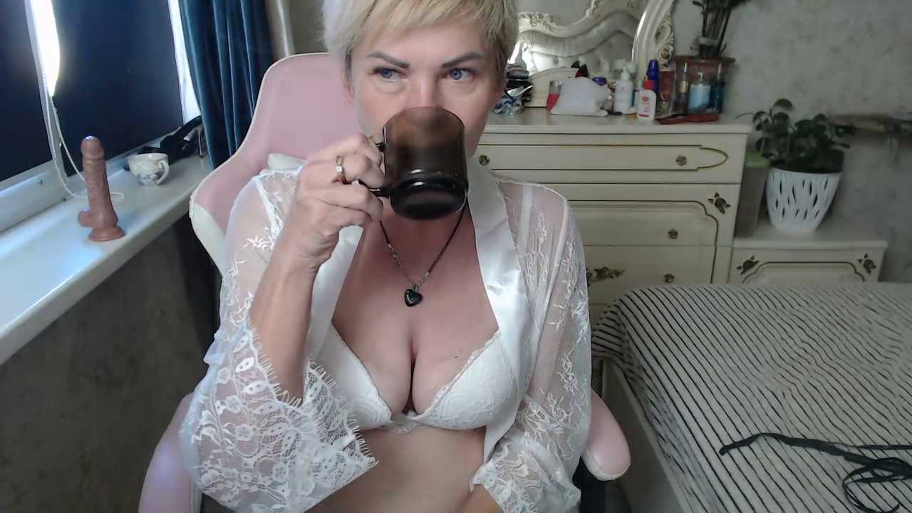 SexyLena77777 cam recording
