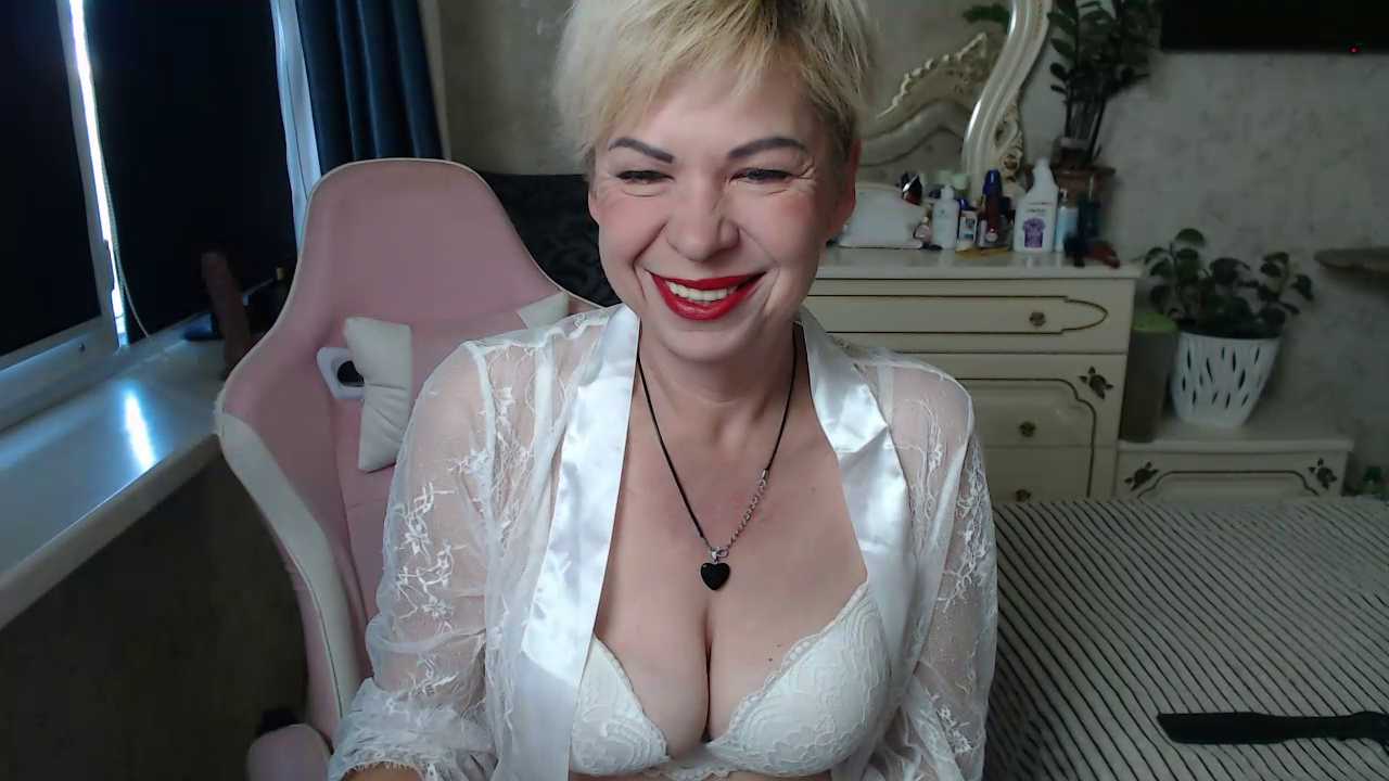 SexyLena77777 cam recording