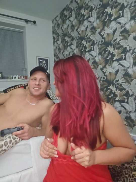 SexyRedHead_and_BigTLa cam recording