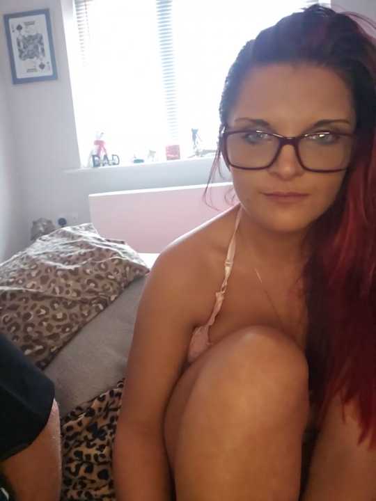 SexyRedHead_and_BigTLa