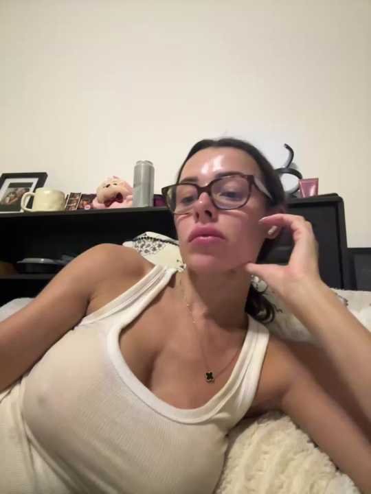 SexySophiaax Stripchat recording – Oct 28, 2026