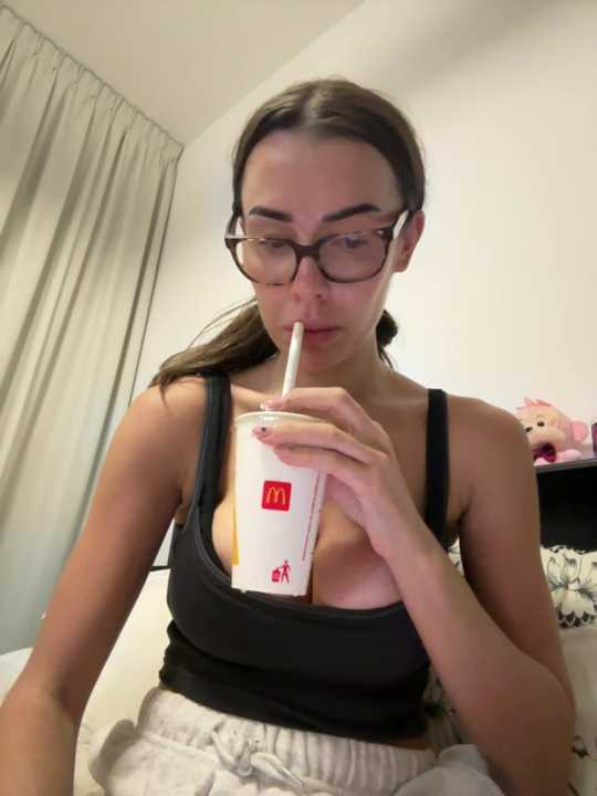 SexySophiaax cam recording
