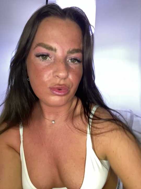 SexyWillowUk cam recording