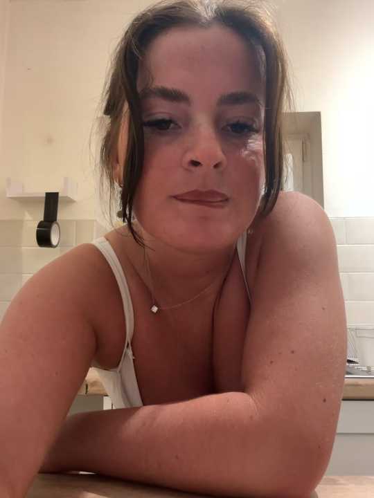 SexyWillowUk Stripchat recording – Oct 19, 2026