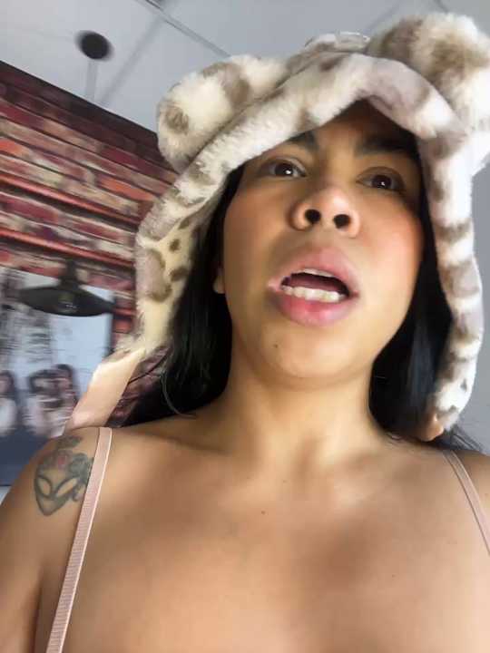 SmileyBabeXXX cam recording
