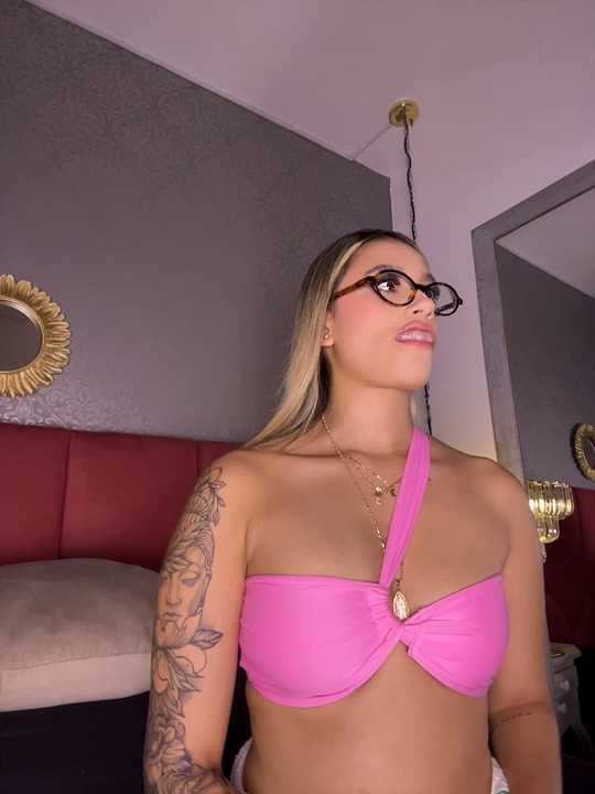 Sophie-velvet cam recording