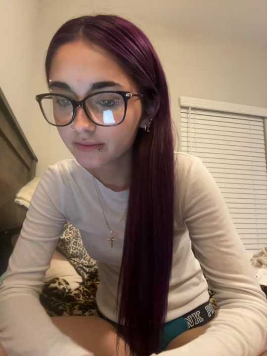 SophieSkyeX Stripchat recording – Oct 21, 2026