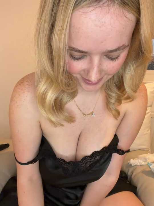 Sophiesinxx Stripchat recording – Oct 21, 2026