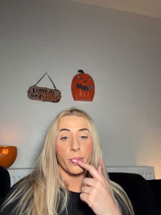 Strongqueen Stripchat recording – Oct 18, 2026