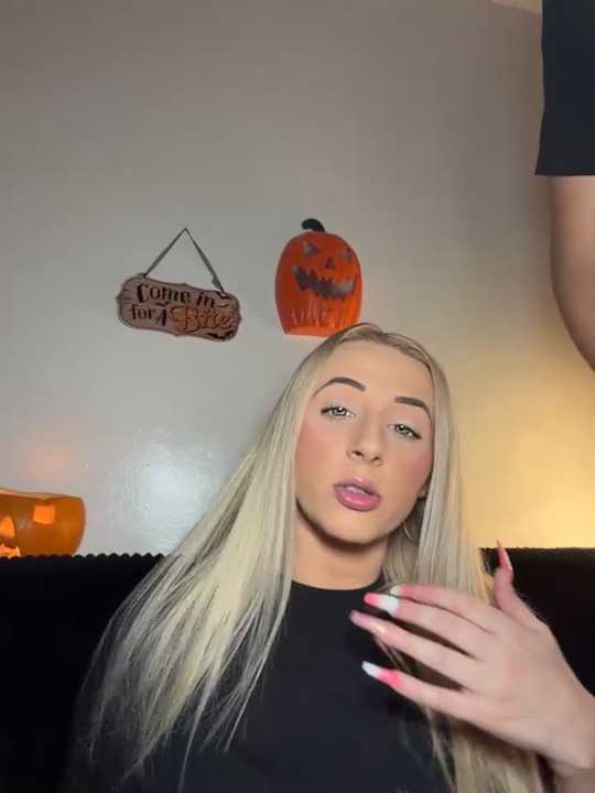 Strongqueen Stripchat recording – Oct 18, 2026