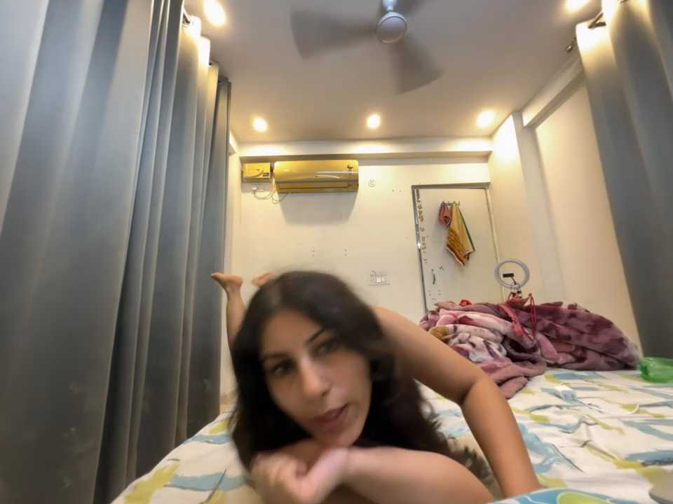 SubmissiveKaur cam recording