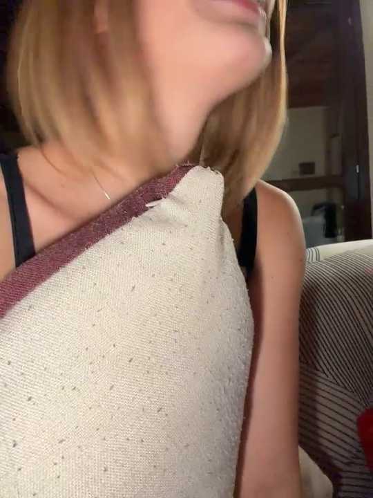 SugarLily24 Stripchat recording – Oct 23, 2026