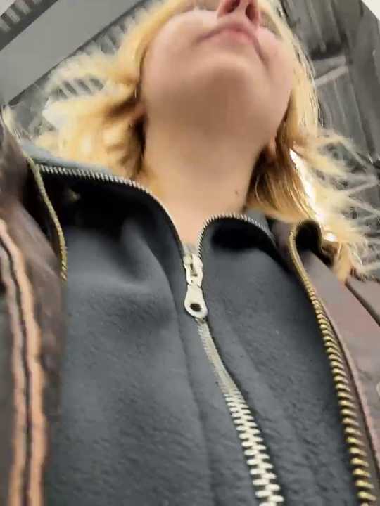 Sunny___Bunny Stripchat recording – Oct 25, 2026